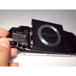 Замена двери PSP 1000 UMD
